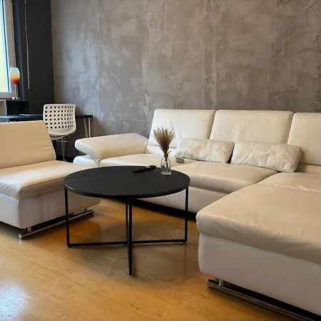 Appartamento Modernes 2-zimmer-apartment In Der Altstadt *