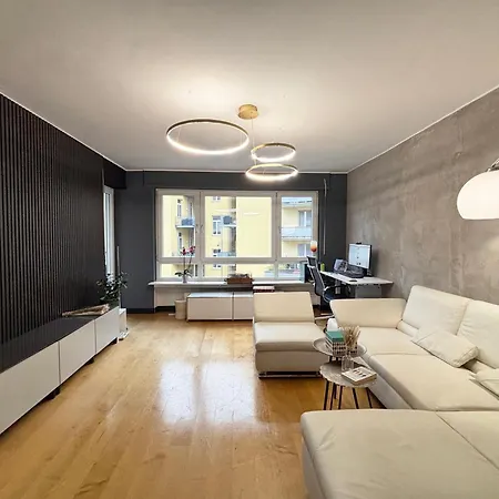 Modernes 2-zimmer-apartment In Der Altstadt Appartement *