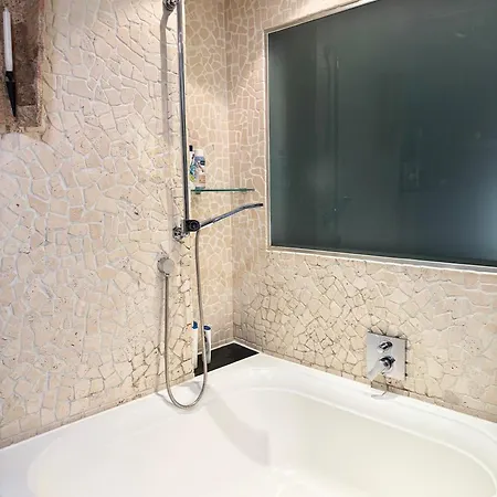 Modernes 2-zimmer-apartment In Der Altstadt * Koblenc