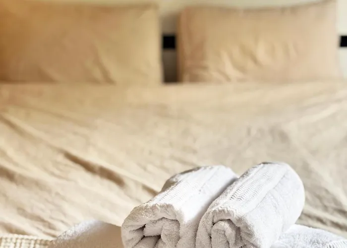 Modernes 2-zimmer-apartment In Der Altstadt Appartement *