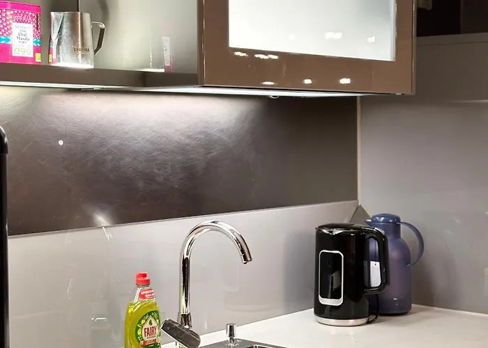 Modernes 2-zimmer-apartment In Der Altstadt Appartement *