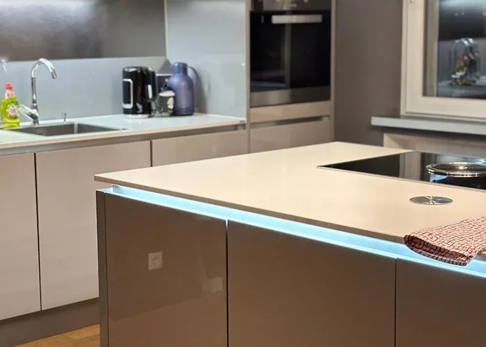 Appartamento Modernes 2-zimmer-apartment In Der Altstadt Coblenza