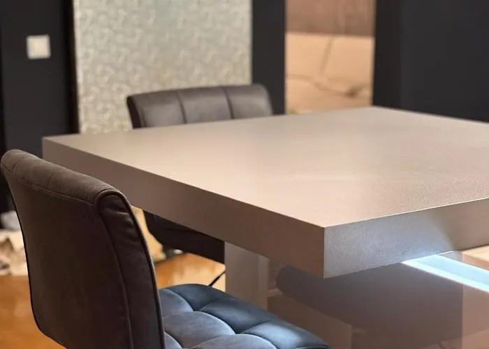 Modernes 2-zimmer-apartment In Der Altstadt Appartement