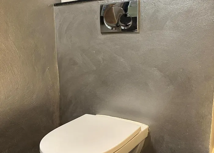 Modernes 2-zimmer-apartment In Der Altstadt Appartement *