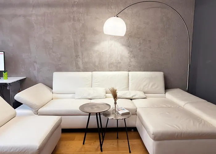 Modernes 2-zimmer-apartment In Der Altstadt Coblenza